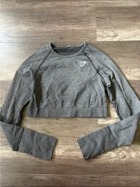 Gymshark Women’s Grey Long Sleeve Cropped Shirt